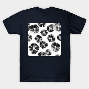 Shibori Kumo tie dye black dots over white T-Shirt